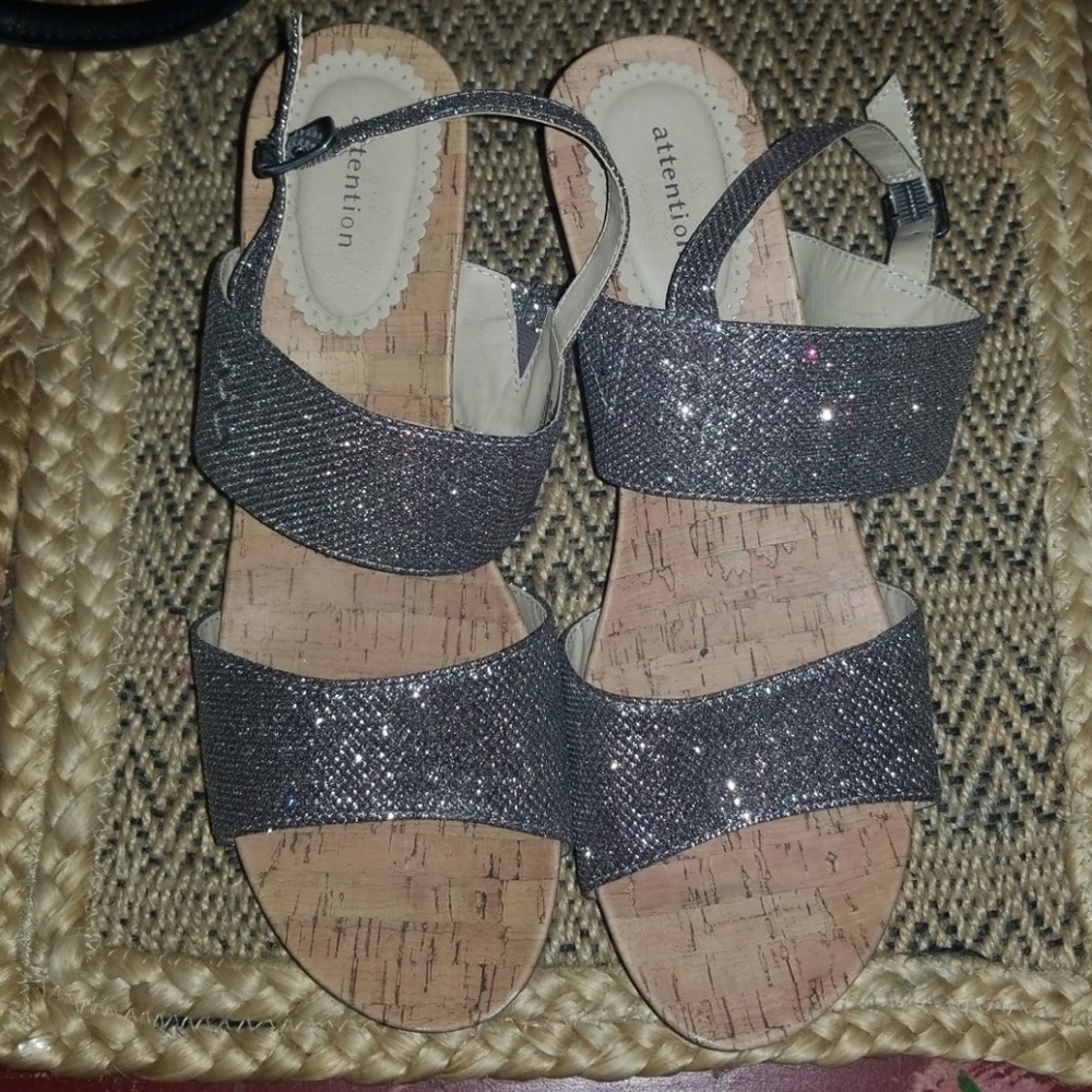 (2 for $10) size 10 wedge heels